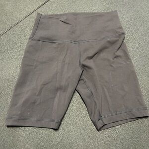 Lululemon wunder train shorts